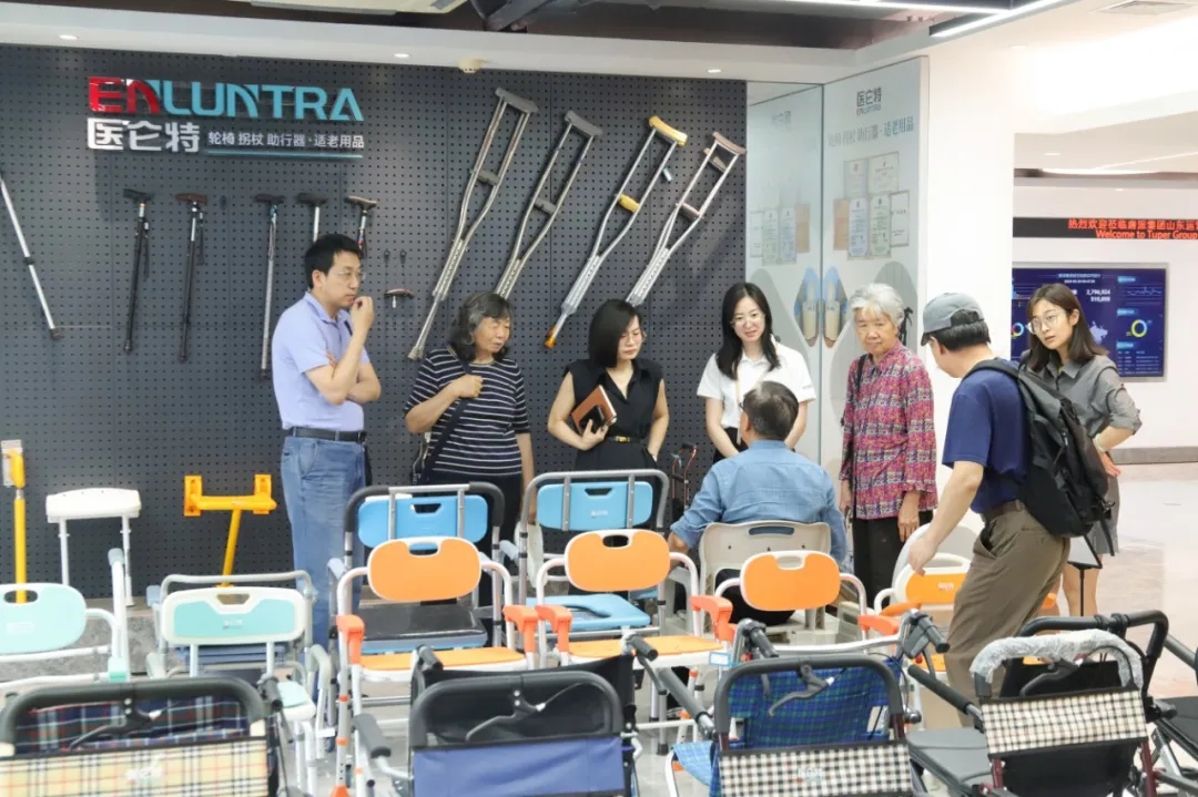 2.webp.jpg 2.webp.jpg